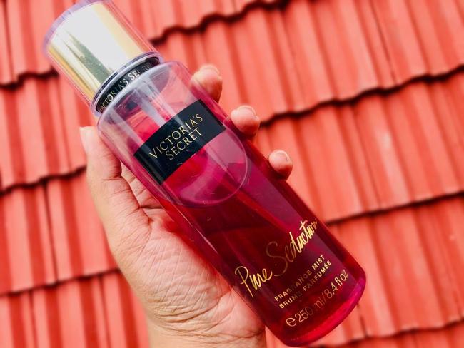 بادی اسپلش پیور سداکشن ویکتوریا سکرتVictoria's Secret Pure Seduction Fragrance Mist