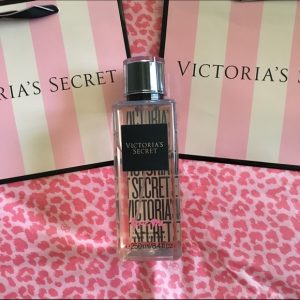 بادی میست لاو می ویکتوریا سکرتVictoria's Secret Love Me Fragrance Body Mist For Men & Women 250 ml