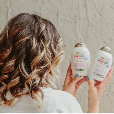 شامپو روغن نارگیل میراکل او جی ایکسOGX Extra Strength Damage Remedy +Coconut Miracle Oil Shampoo