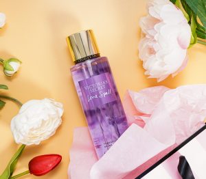 بادی اسپلش لاو اسپل ویکتوریا سکرتVictoria's Secret Love Spell Fragance Mist Spray 250 ml