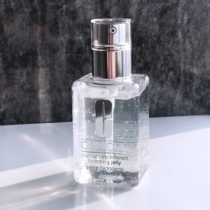 ژل آبرسان درماتیکالی کلینیک 125 میل CLINIQUE DRAMATICALLY DIFFERENT HYDRATING JELLY 125ML
